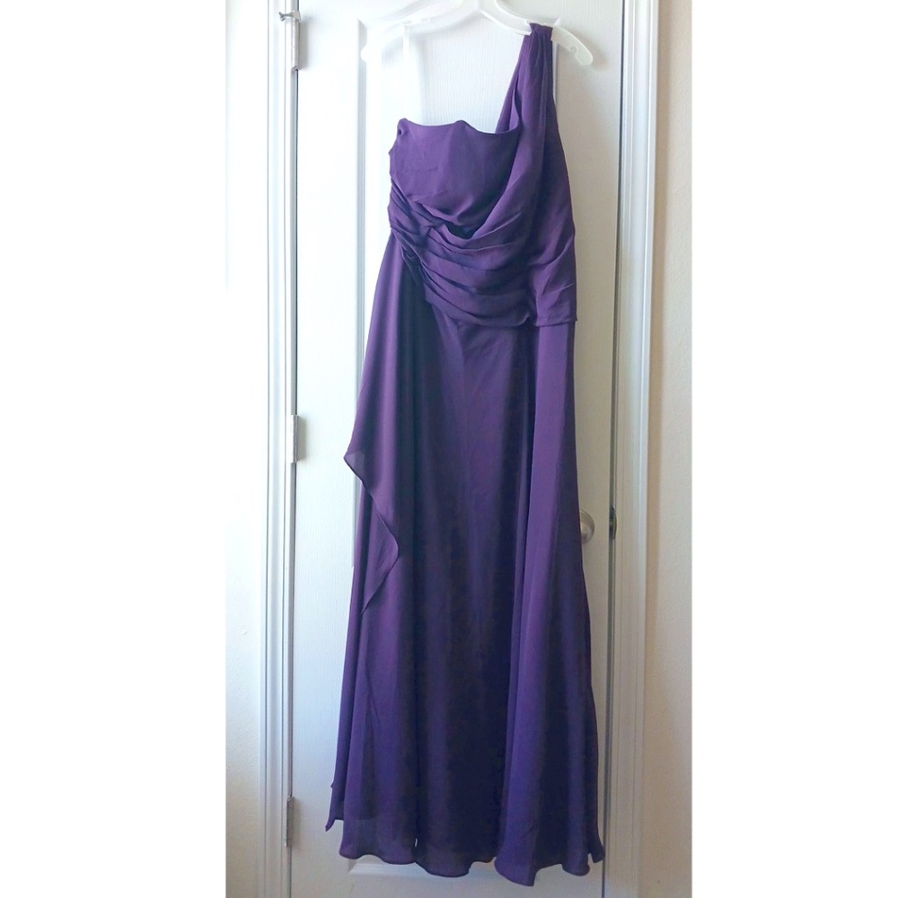 David’s Bridal Plum Bridesmaid Dress